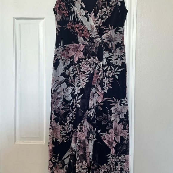 Connected Apparel Pink and Gray Sundress V-Neck - Picture 1 of 7
